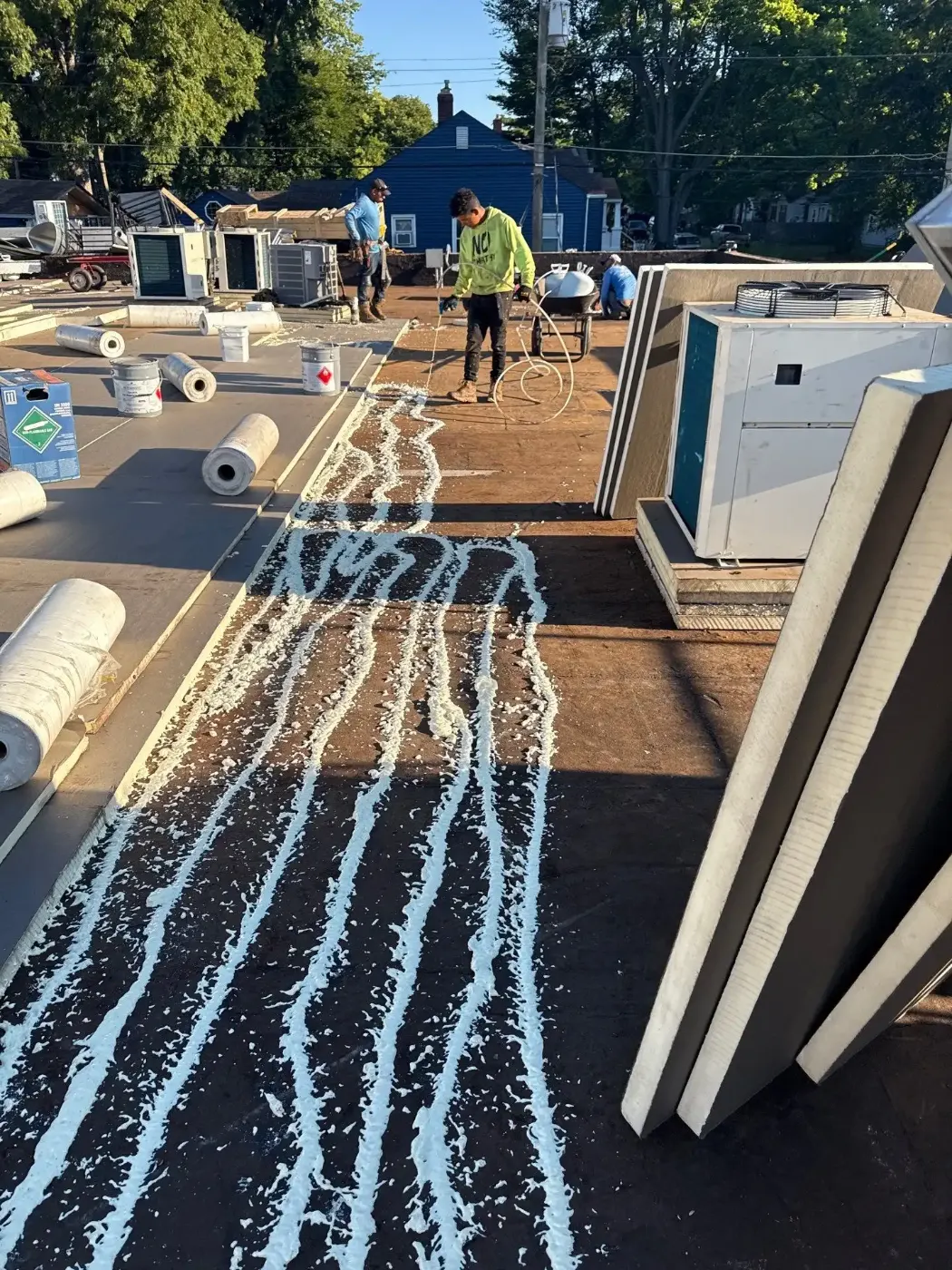 Tarping and dry-in on a Brazil commercial roof